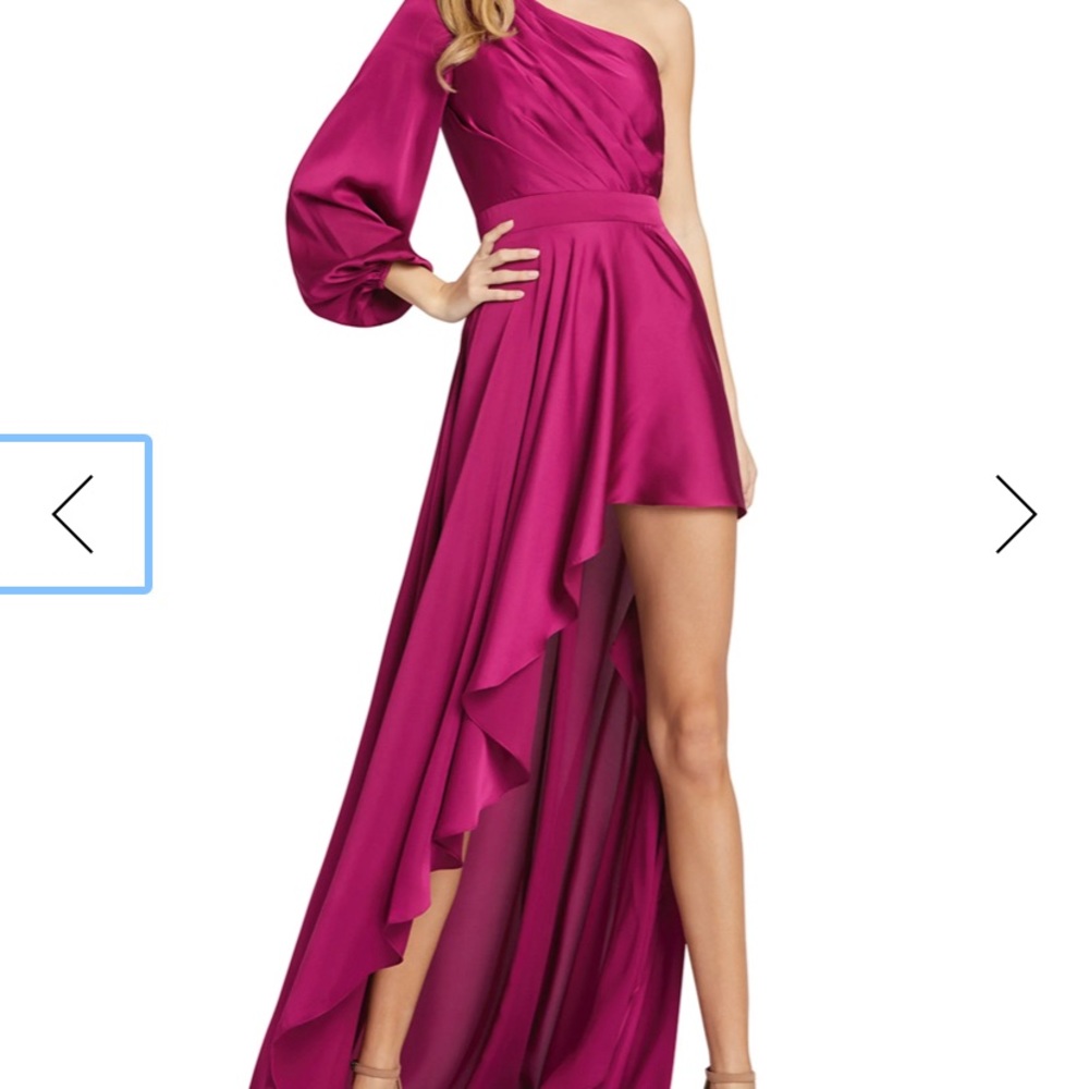 Beautiful high low dress. Just bought it but didnt like it on me